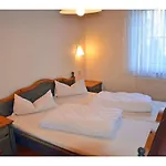 Viking Comfortable Hébergement de vacances Altenkirchen (Mecklenburg-Vorpommern)